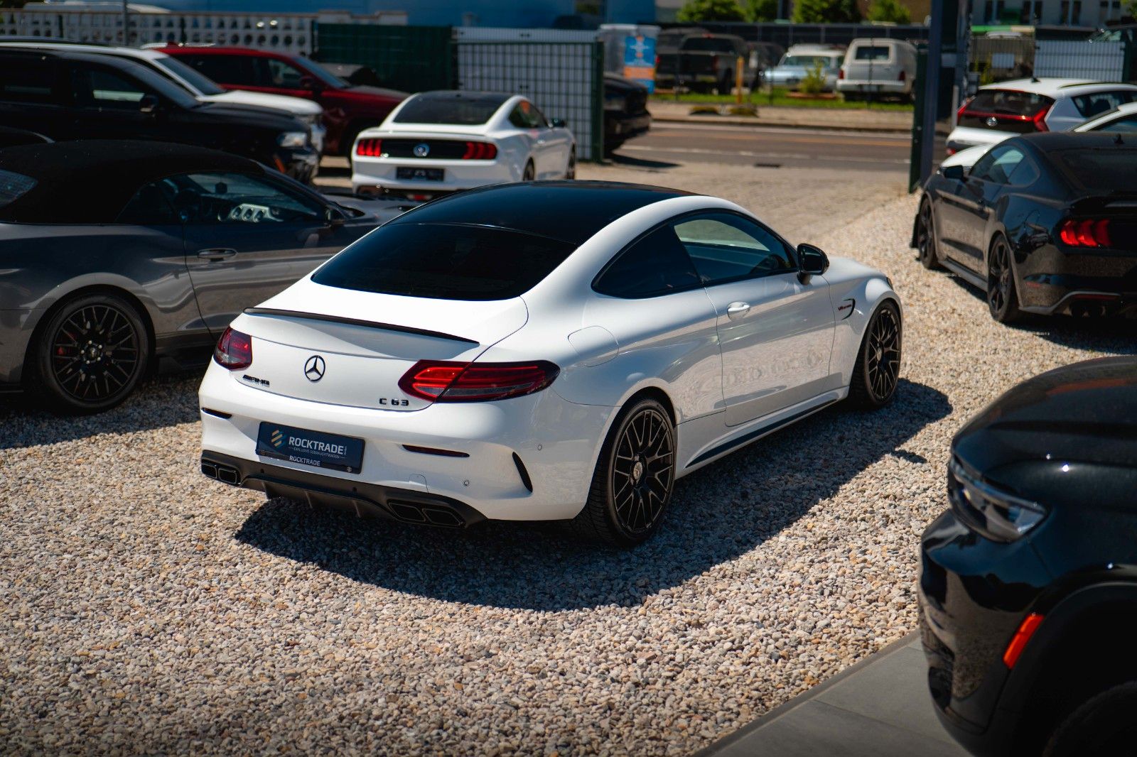 Fahrzeugabbildung Mercedes-Benz C 63 AMG Coupe Edition 1 Night Carbon *ACC*LED*