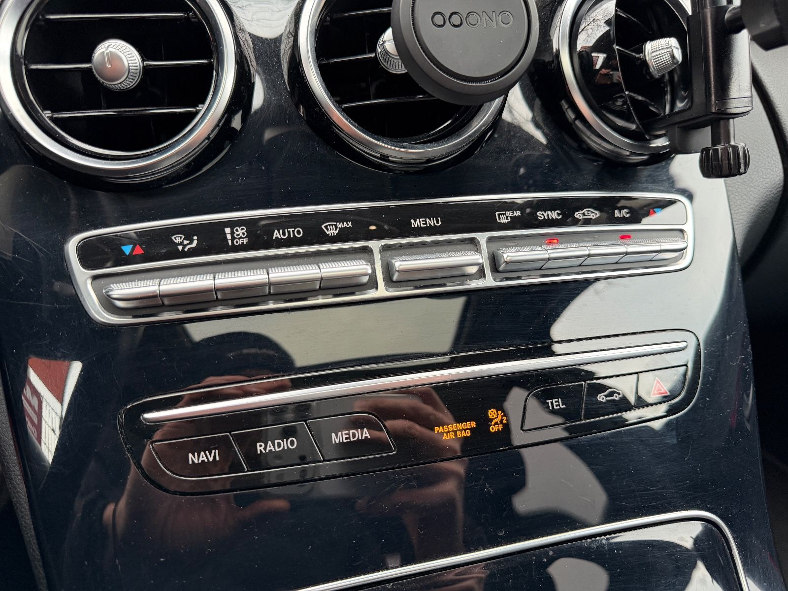 Fahrzeugabbildung Mercedes-Benz C 180 AMG*LED*SCHIEBEDACH*ALCANT*BURMESTER*KAMER