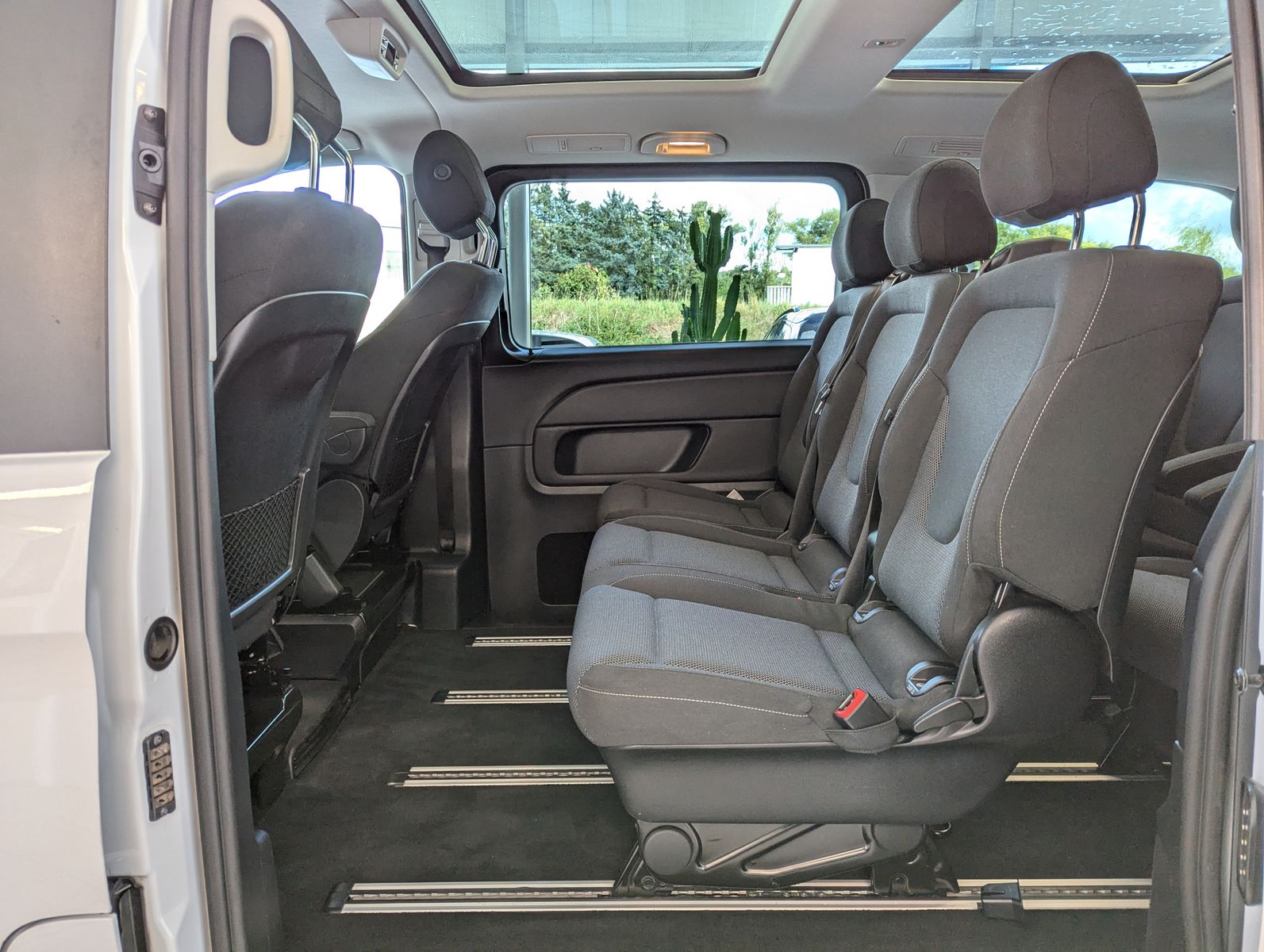 MERCEDES-BENZ V 250 d AMG EDITION lang Pano LED Kamera - Image 13