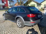 Audi A4 Allroad 2.0 TFSI S tronic quattro  - Audi A4 Allroad mit Benzin-Antrieb
