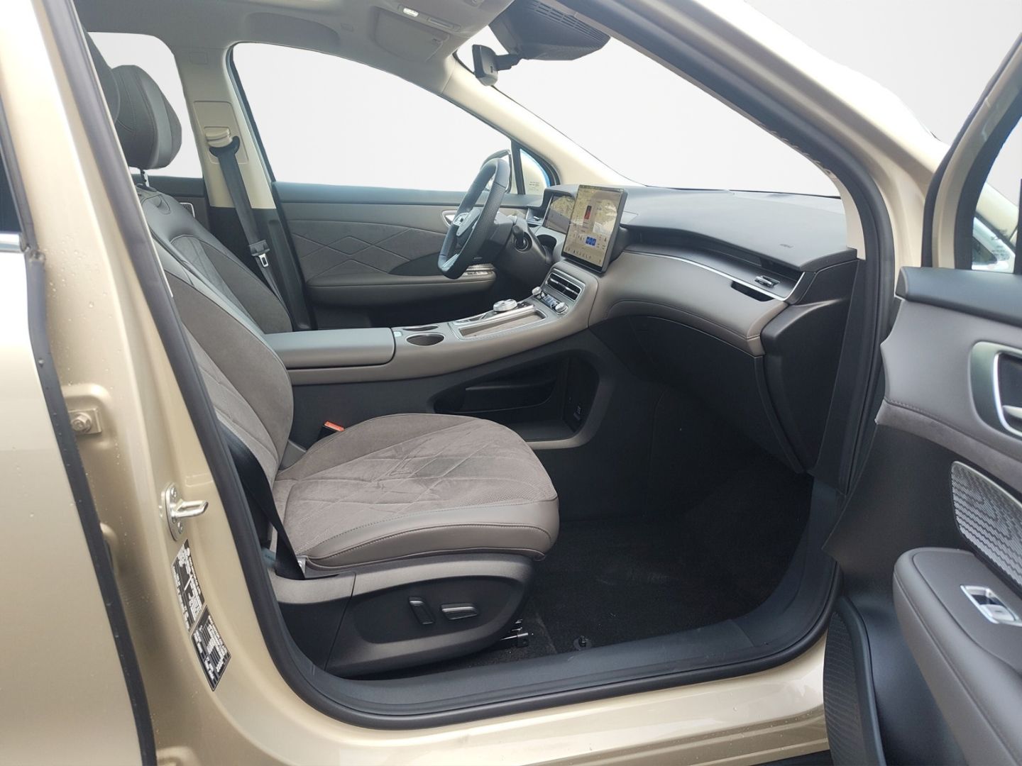 MG S6 EV - Bild 13