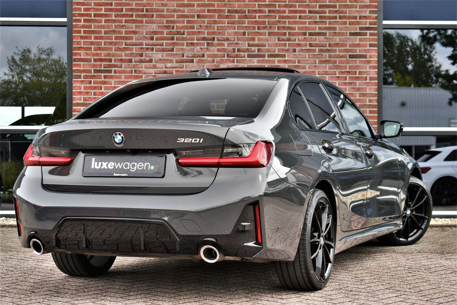 BMW 320 3-serie 320i M-Sport LCI-2 Dravit Pano ACC 3 imagem 2