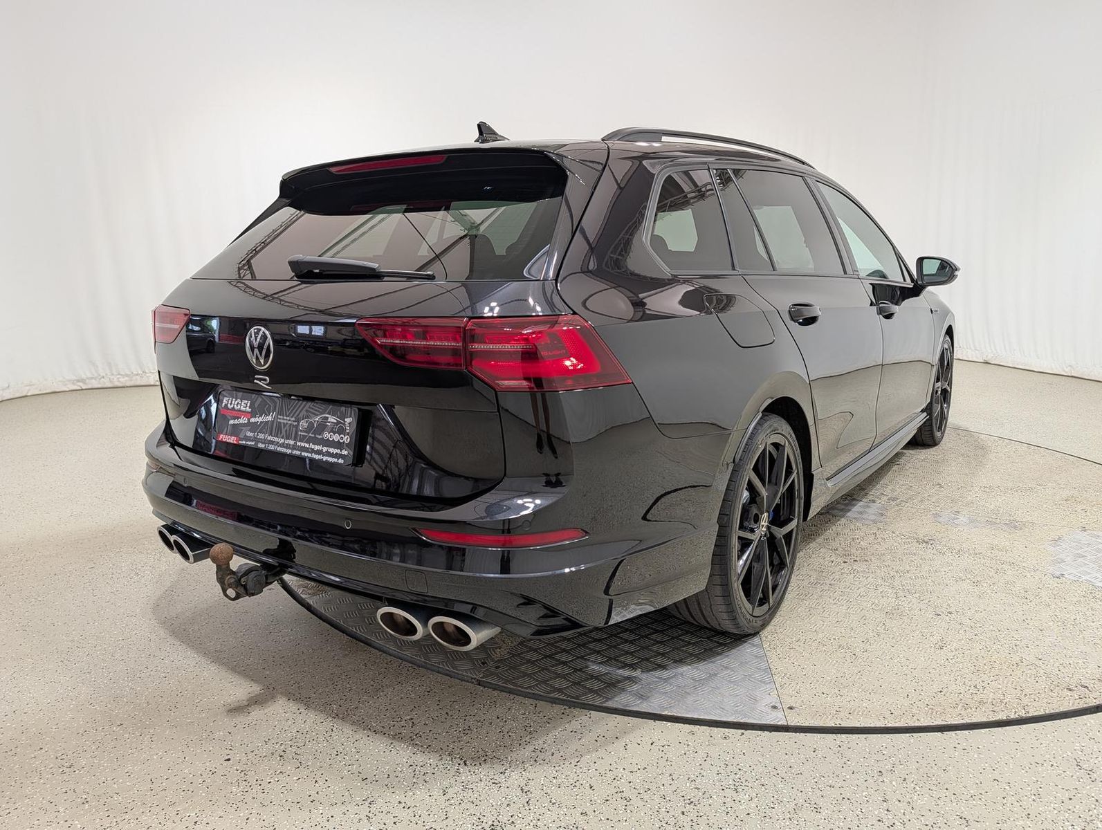 Volkswagen Golf Variant 2.0 TSI DSG R 4Motion Estriol 19Z foto 4