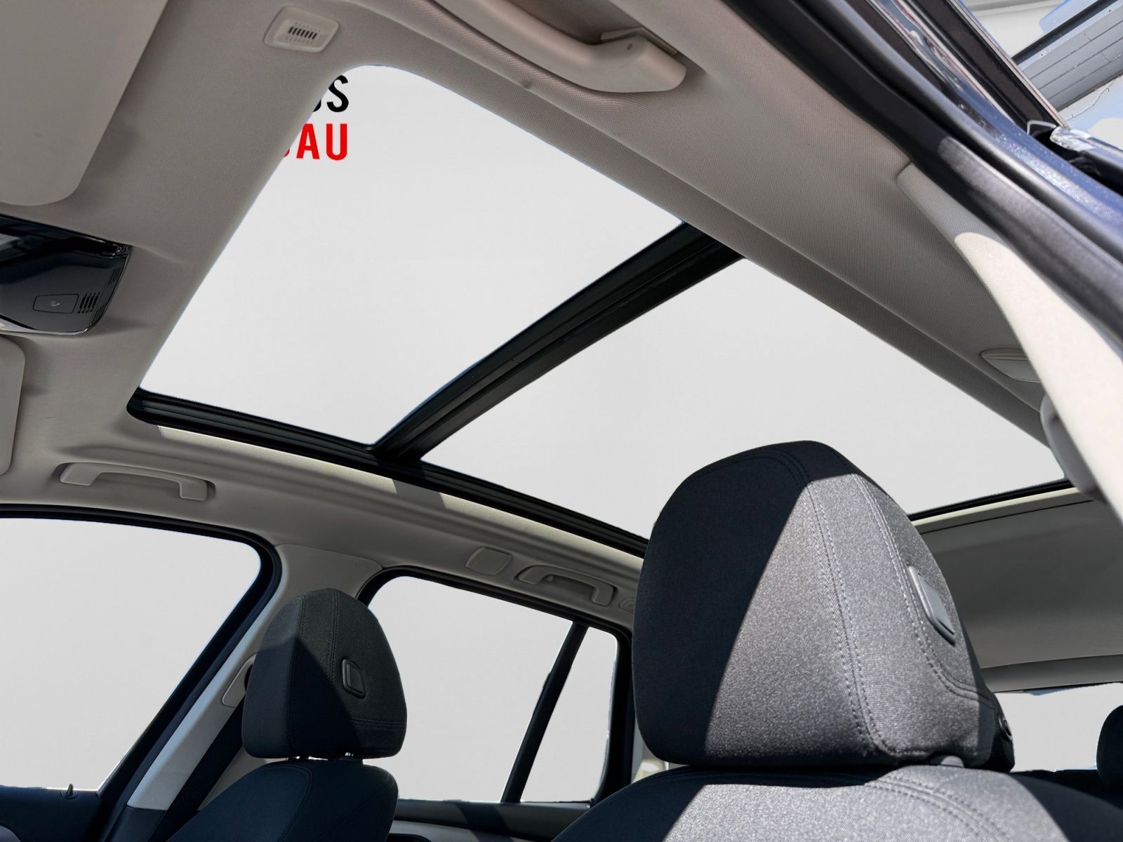 Fahrzeugabbildung BMW X3 xDrive20i Aut. 1.HAND PANO