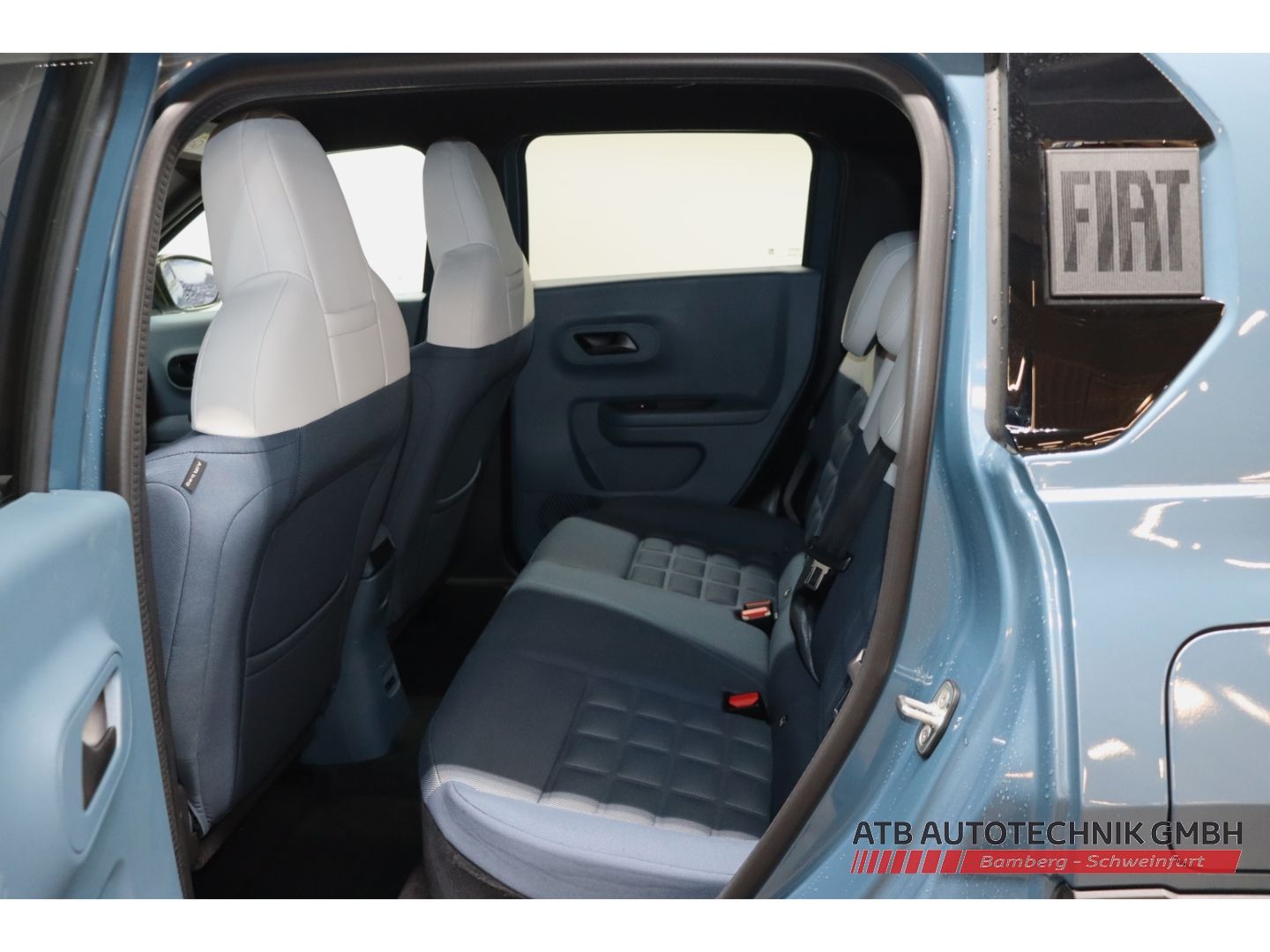 Fahrzeugabbildung Fiat Grande Panda Elektro 44kWh Batterie La Prima Win