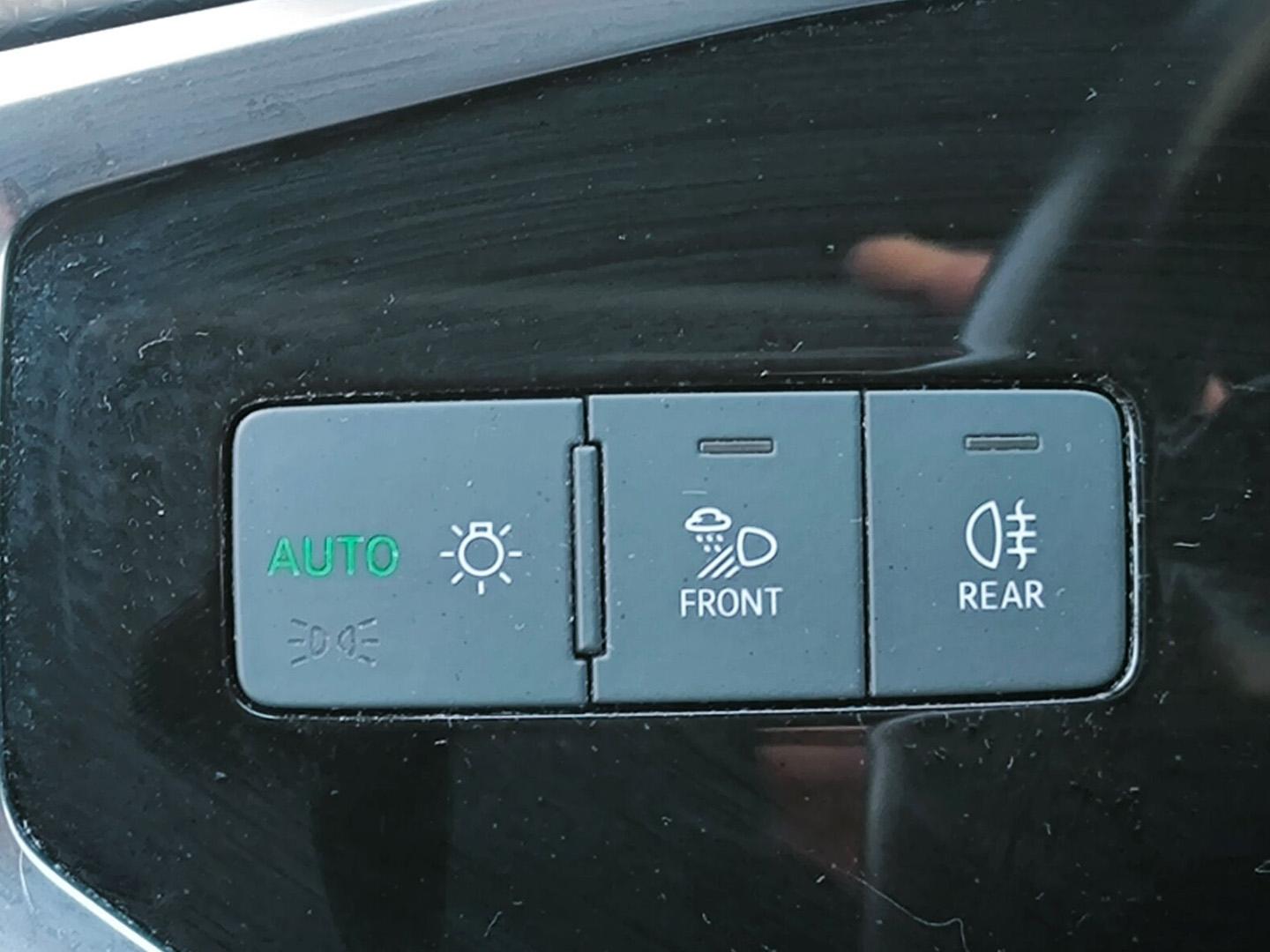 Audi Q3 35 TFSI S line S-TRONIC LED CONNECT ACC KAMER