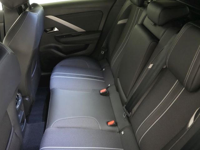 Astra L ST PHEV GS AT+ACC+AHK+KEYLESS+LED-SCHEIN