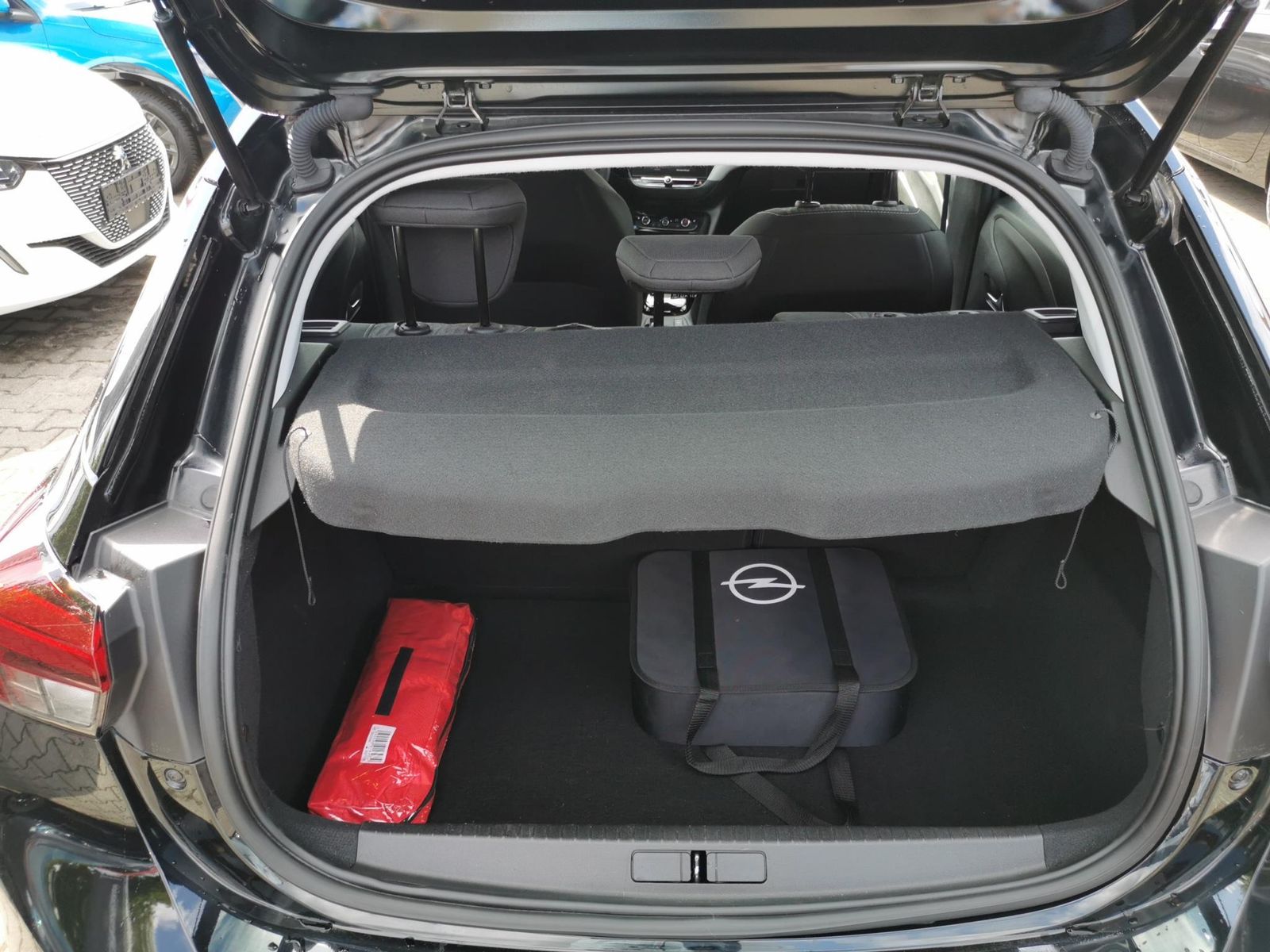 Fahrzeugabbildung Opel Corsa-e Edition+SHZ+LED+DAB+USB+PDC+CAR PLAY+