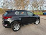 Kia Sportage 2.0 CRDi 2WD Vision - Tüv und AU neu - Kia Sportage von privat