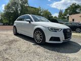 Audi A3 Sportback sport - Audi A3 mit Diesel-Antrieb: Weiß, Limousine