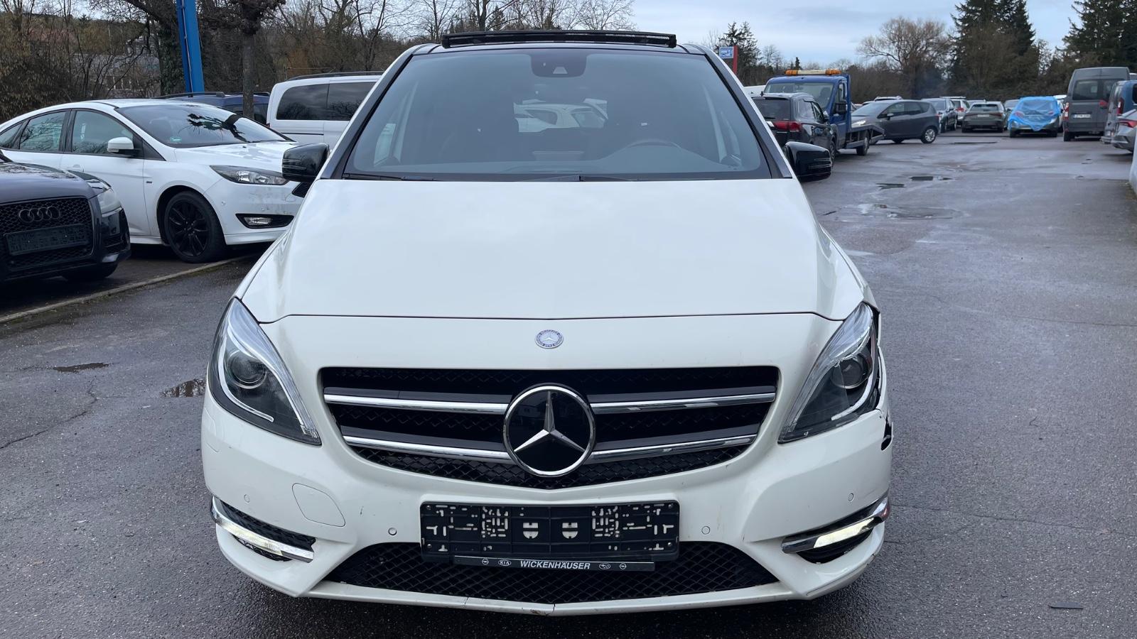 Mercedes-Benz B 250 B B 250*Sport Paket*Panorama*Leder*Kamera