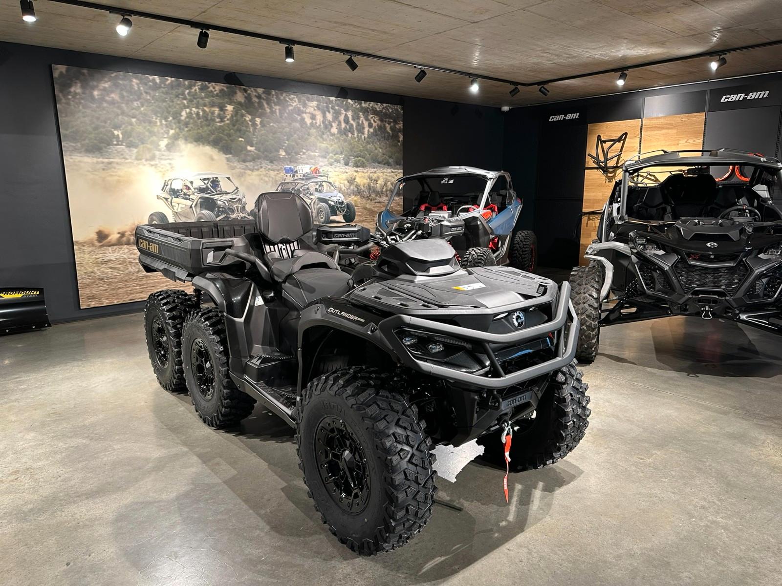 Can-Am Outlander MAX 6x6 Backcountry 1000R T 2026