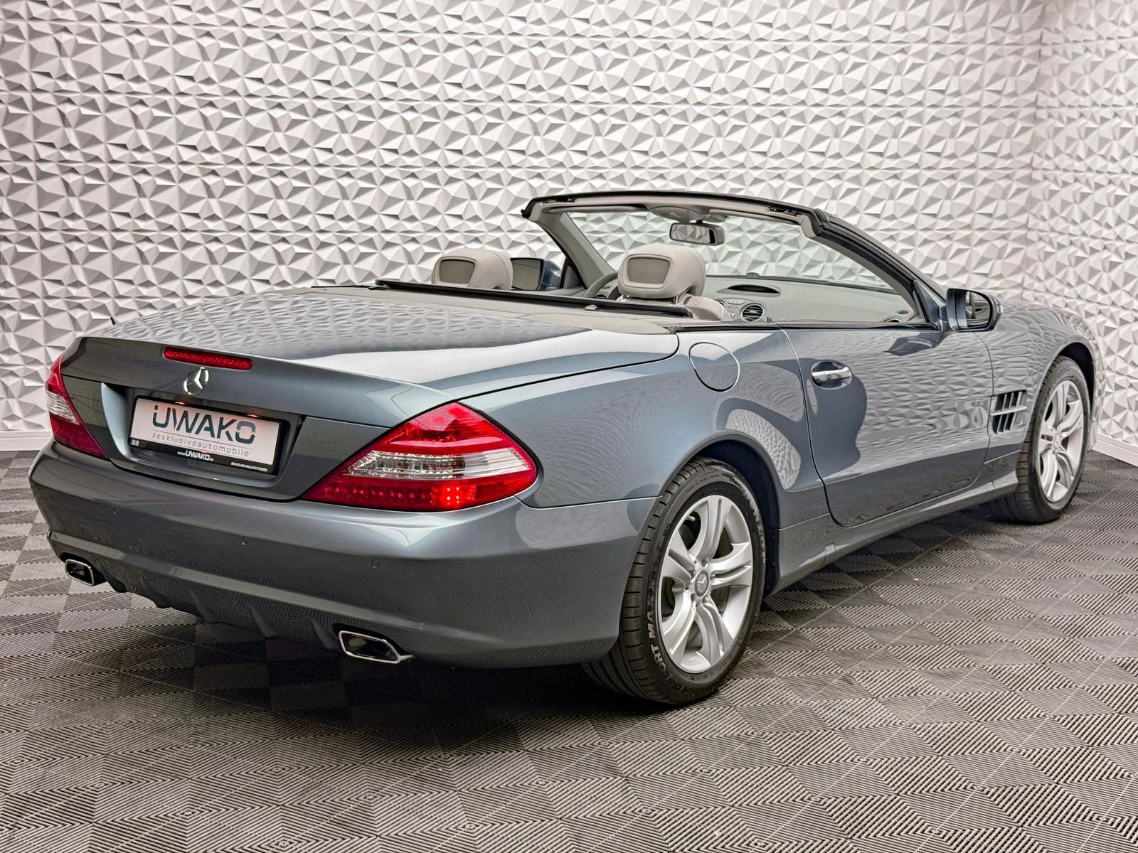 Fahrzeugabbildung Mercedes-Benz **DE-FAHRZEUG**SAMMLERSTÜCK**