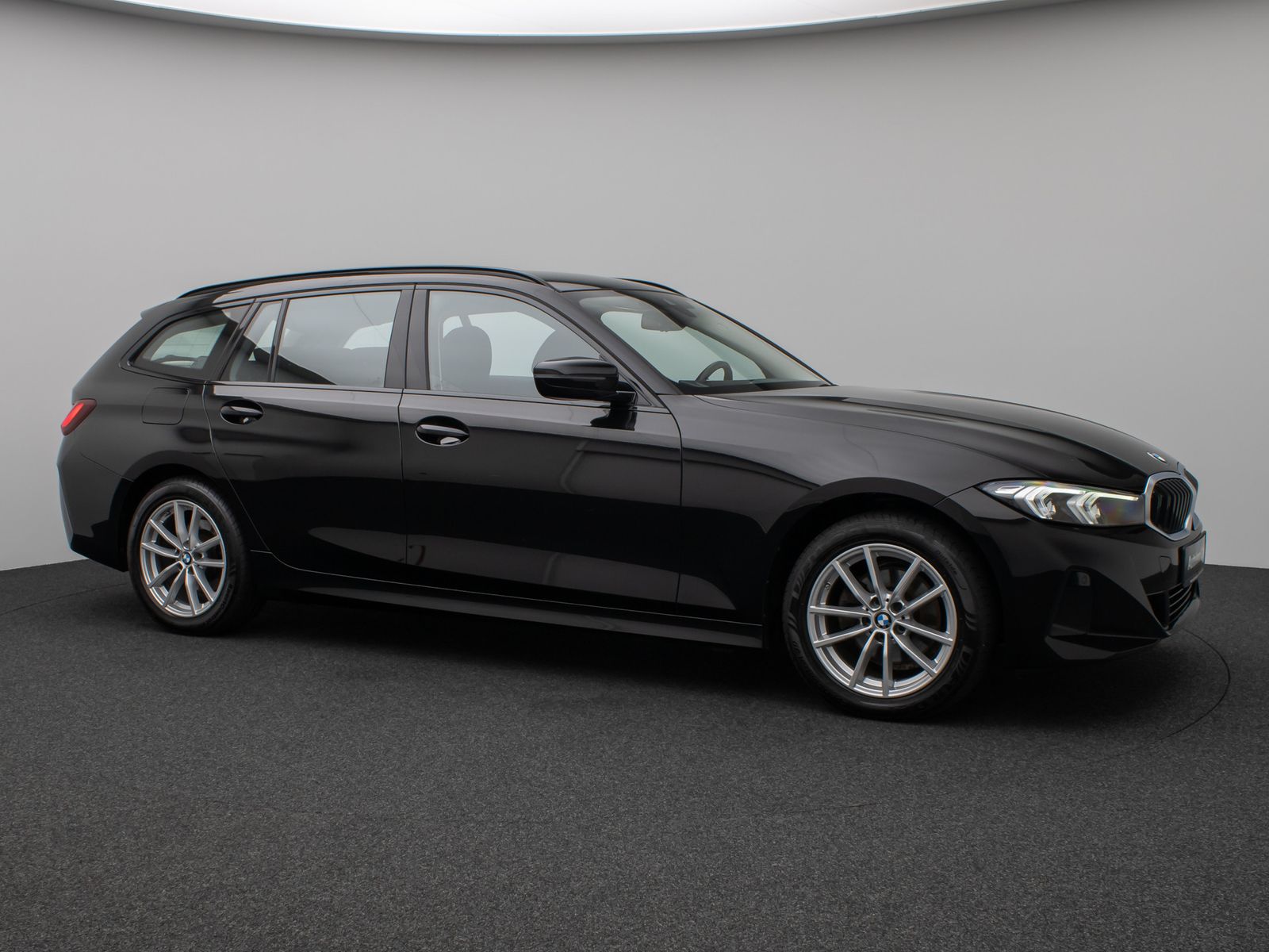 Fahrzeugabbildung BMW 320d xD DAB CockPit+ PDC LED Geschwindigkeitsreg