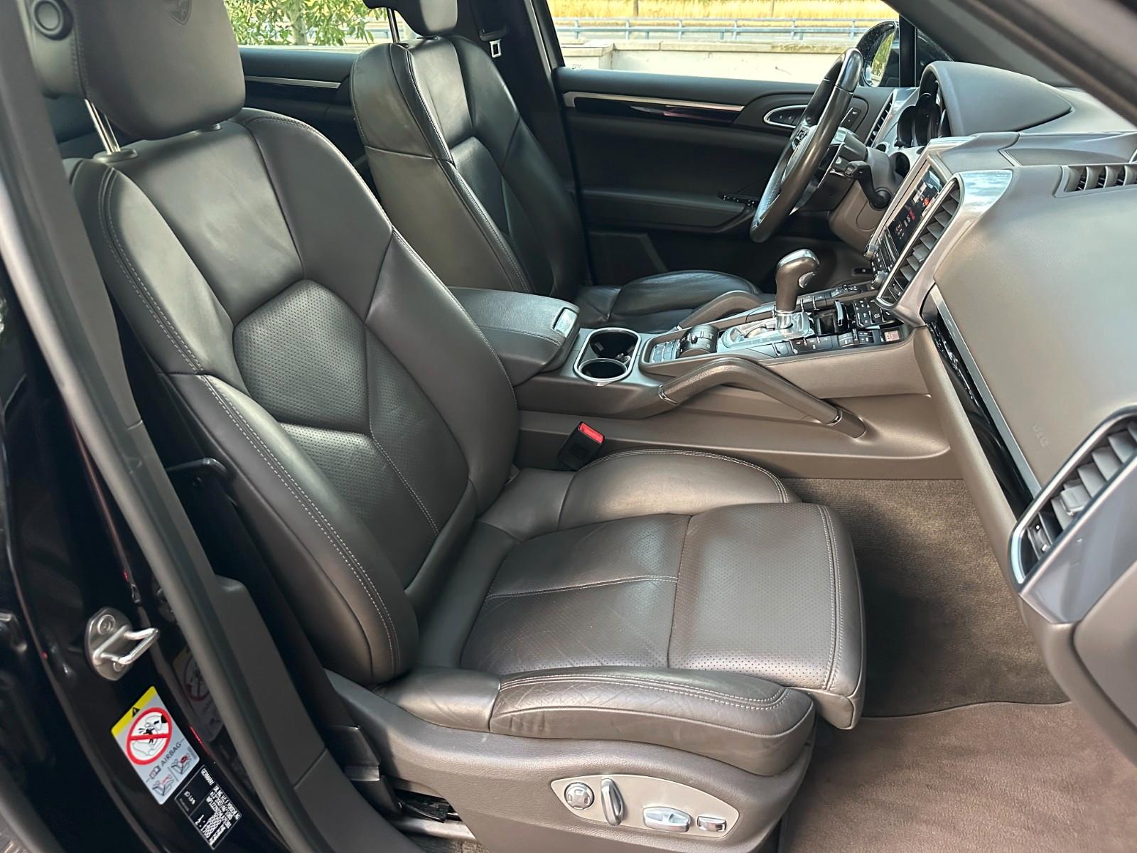 PORSCHE CAYENNE S E-HYBRID PLATINUM EDITION *PANO*LM-21" | 416 ch | 4X4 | BVA | 1-HD, TOP-AUSSTATTUNG!