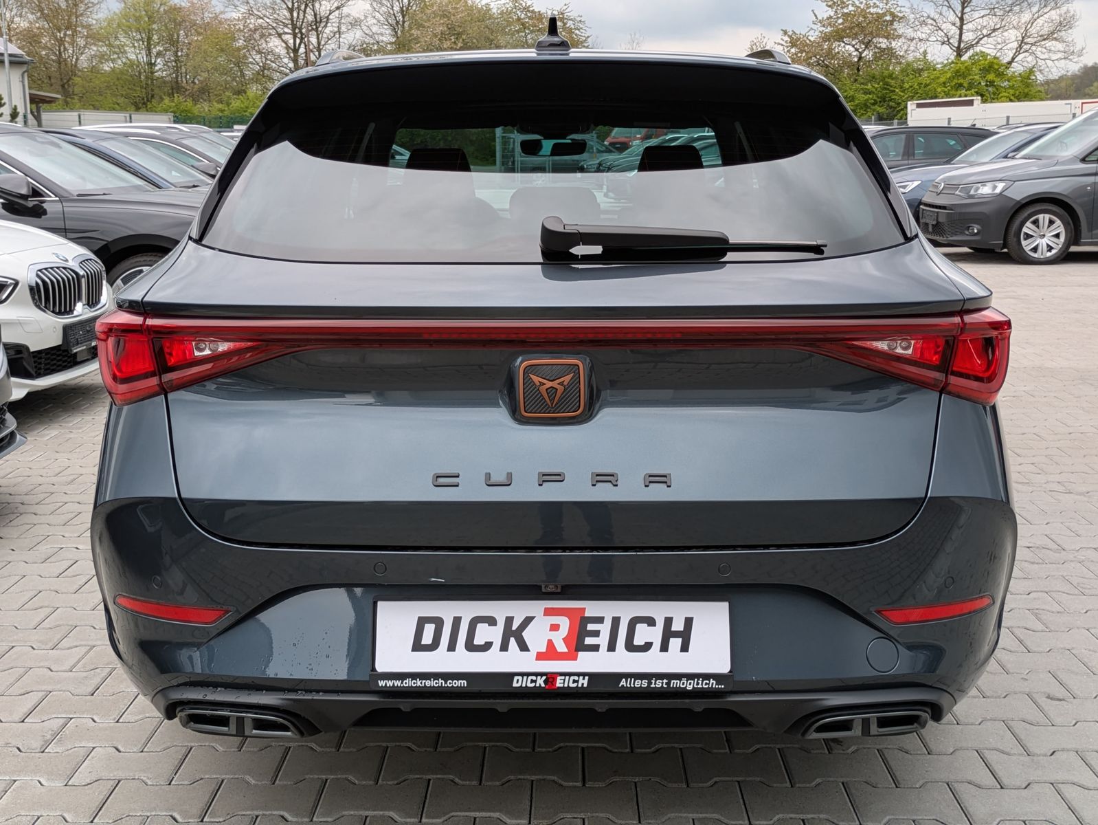 Fahrzeugabbildung CUPRA Leon 1.5 eTSI DSG MATRIX-LED*ACC*AHK*KAMERA*18"