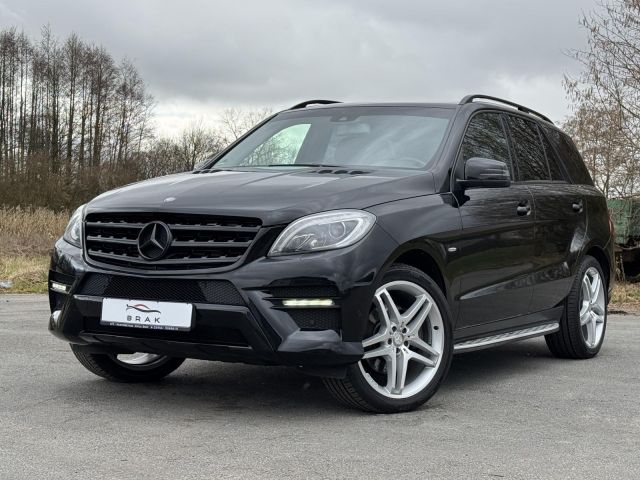 Mercedes-Benz ML 350 CDI AMG-LINE*BI-XENON*NAVI*AHK*KAMERA*SHZ