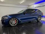 BMW M550d xDrive Competition DISPLAYKEY LED 360° 21" - BMW M550 in Duisburg