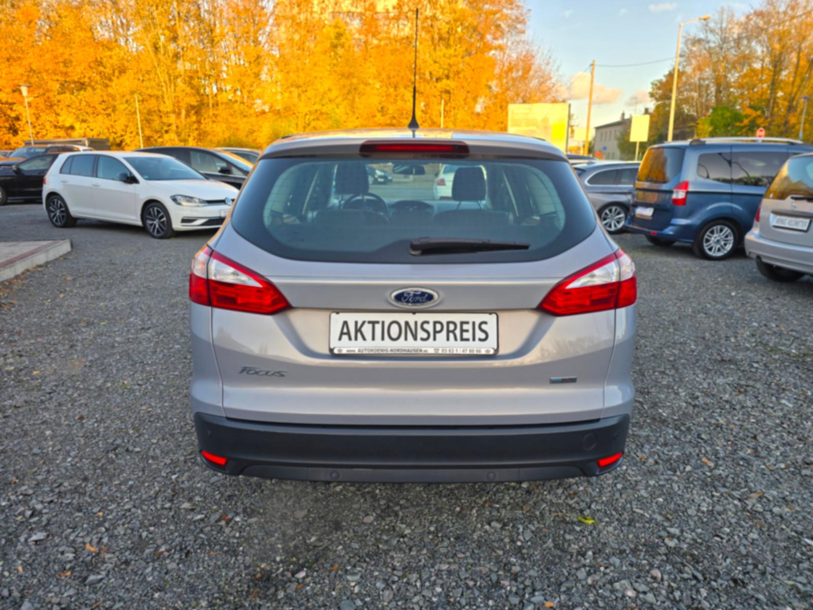 Ford Focus 2012 — photo 13