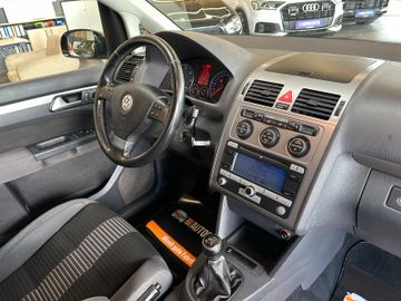 MYAUTOCENTER – Gebraucht- und Jahreswagen mit Werkstattservice in Pfaffenhofen Volkswagen Touran United *Navi*Sitzh*TÜV 0527*