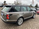 Land Rover Range Rover Vogue Hybrid - Land Rover Range Rover Vogue mit Hybrid-Antrieb (Benzin/Elektro)