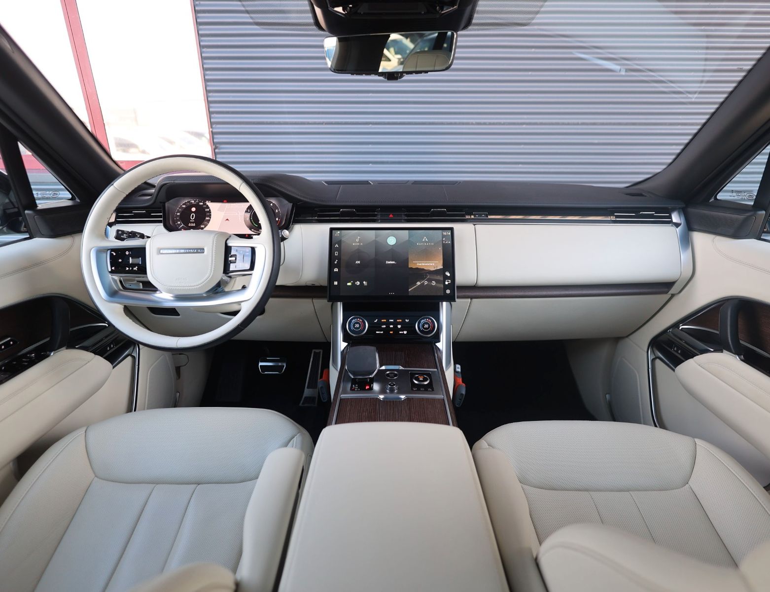 Land Rover Range Rover P510e Autobiography imagem 3