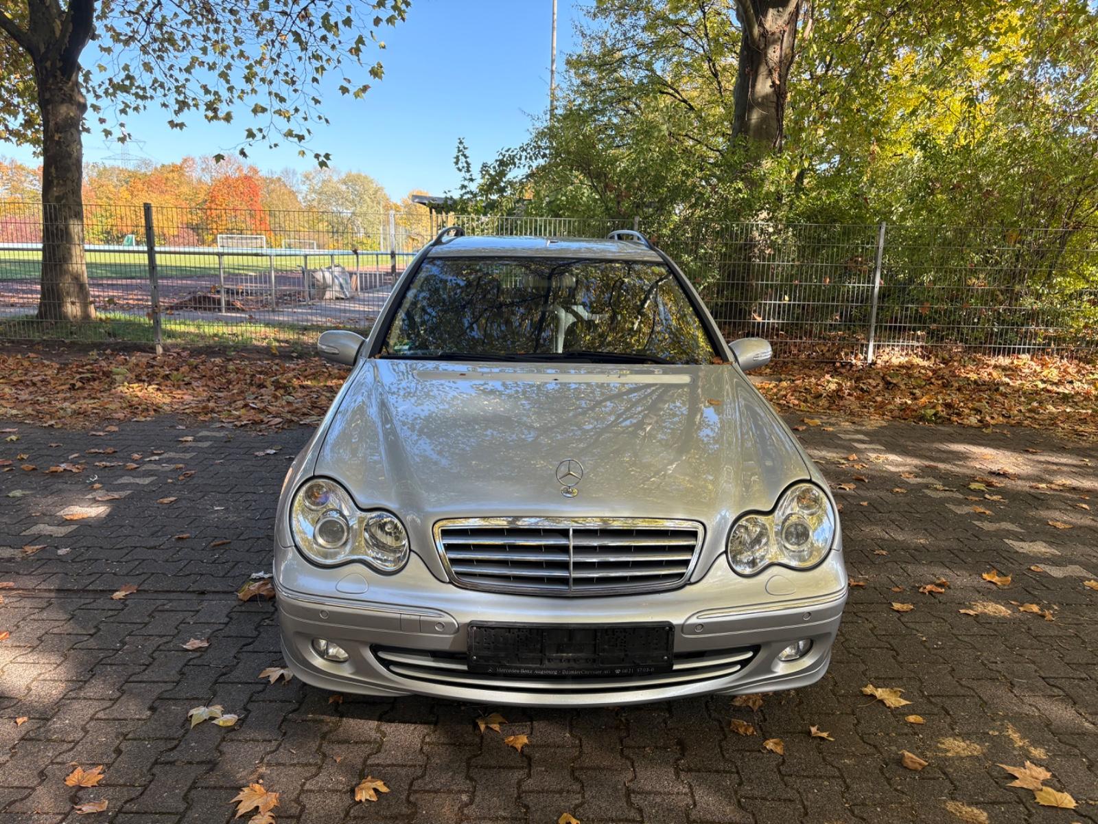 Mercedes-Benz C220 2006 — photo 8