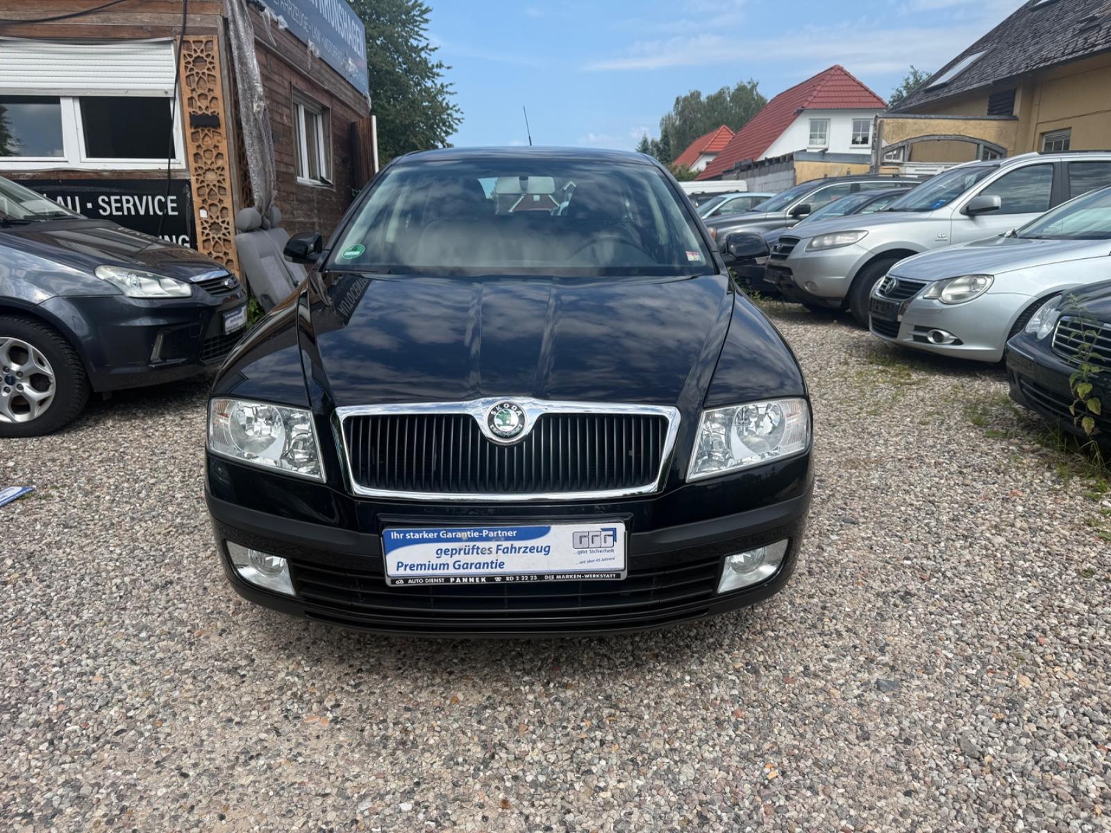 Skoda Octavia Combi 1.6 AUTOMATIK Scheckheftgepflegt