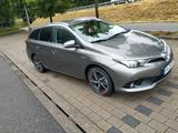 Toyota Auris Hybrid - Toyota Auris in Freiburg
