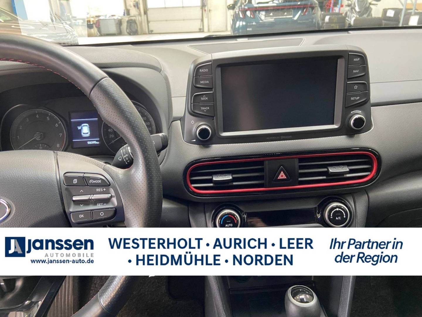 Fahrzeugabbildung Hyundai KONA (Farbappl. RED) Navigationspaket