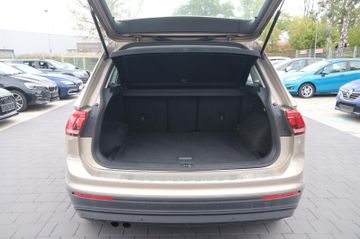 Volkswagen Tiguan - 10