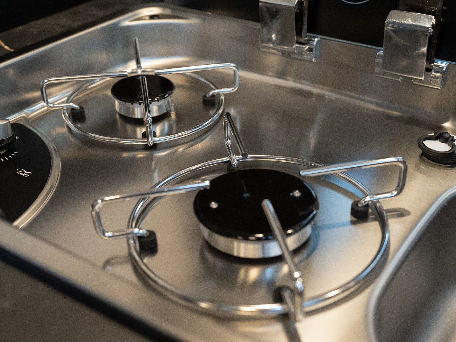 Fahrzeugabbildung Etrusco V Ford 6.8 SCF Complete Selection! Dieselheizung