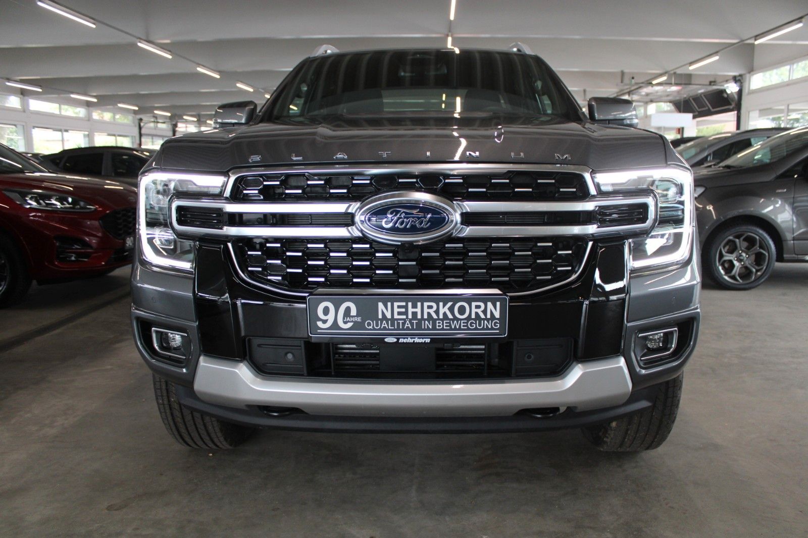Fahrzeugabbildung Ford Ranger Platinum Automatik LEDER B&O ROLLO AHK
