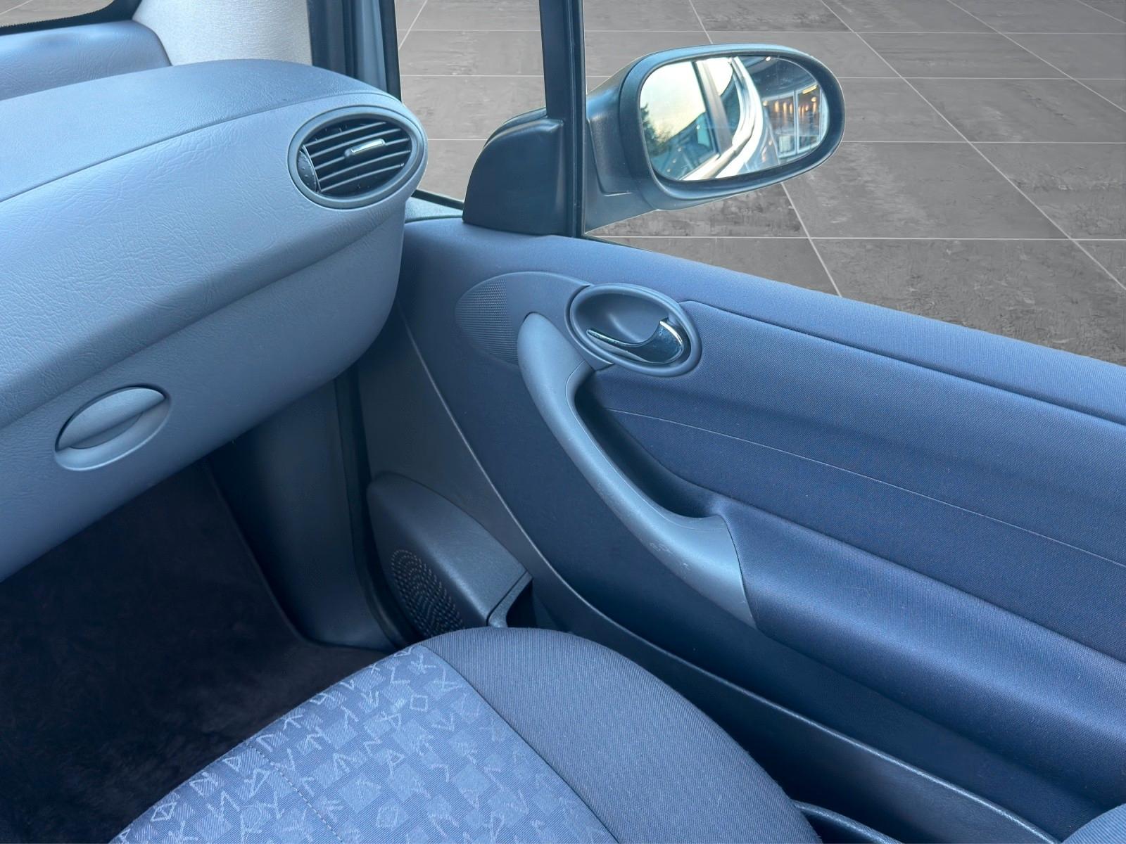 Mercedes-Benz A170 2004 — photo 23