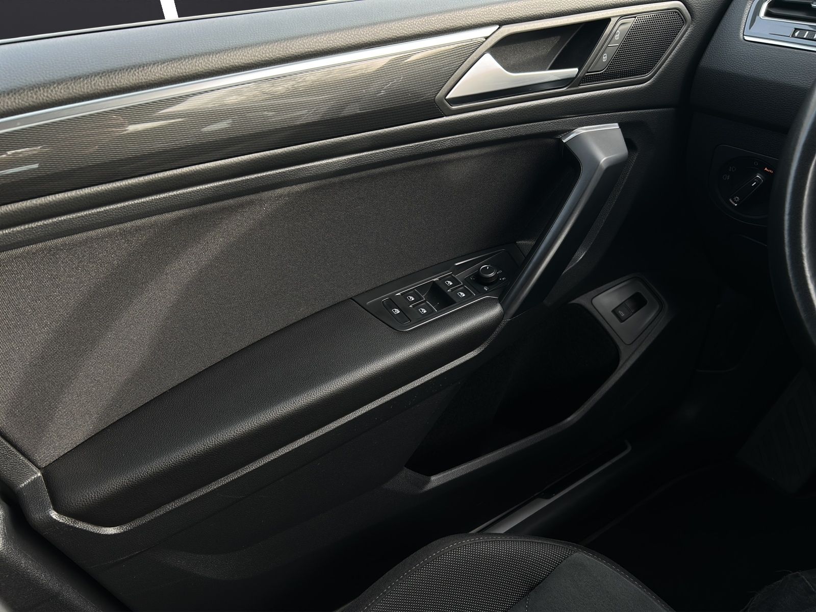 Fahrzeugabbildung Volkswagen Tiguan Allspace Highline 4M TDI DSG LED ACC AHK