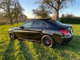 Mercedes-Benz C63S*MB100*PANO*HeadUp*Burmester*KeyLess*360 - Mercedes-Benz C 63 AMG: Schwarz, Limousine
