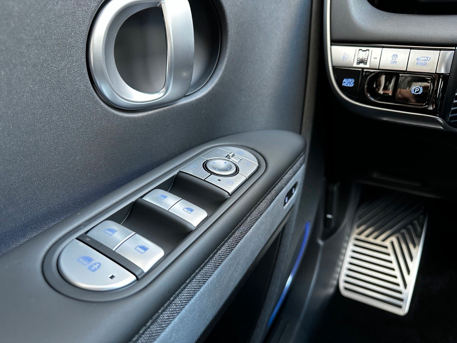 Fahrzeugabbildung Hyundai IONIQ 5 77,4 kWh 325PS VIKING-PAKET!