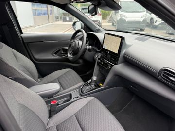 Toyota Yaris Cross - 12