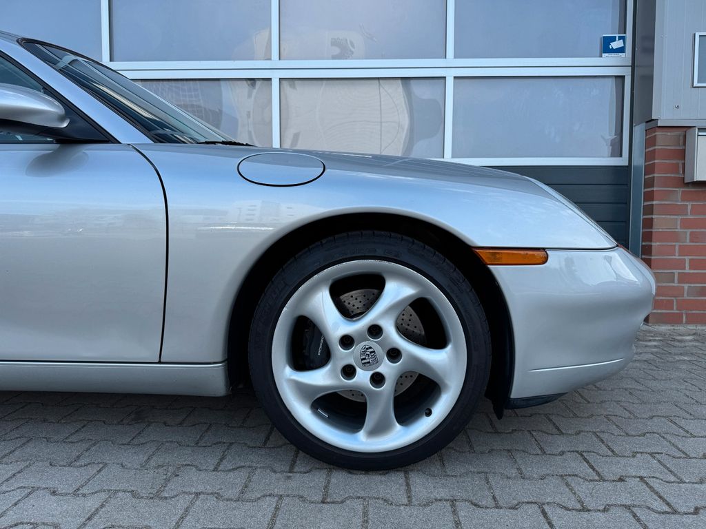 Porsche 996
