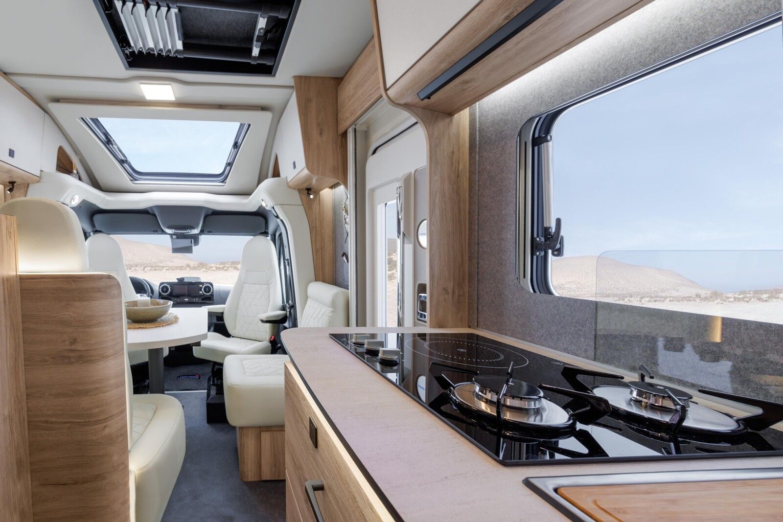 Fahrzeugabbildung Eura Mobil Xtura XT 656 HB Dachzelt, Allrad 4x4, Solar, RFK