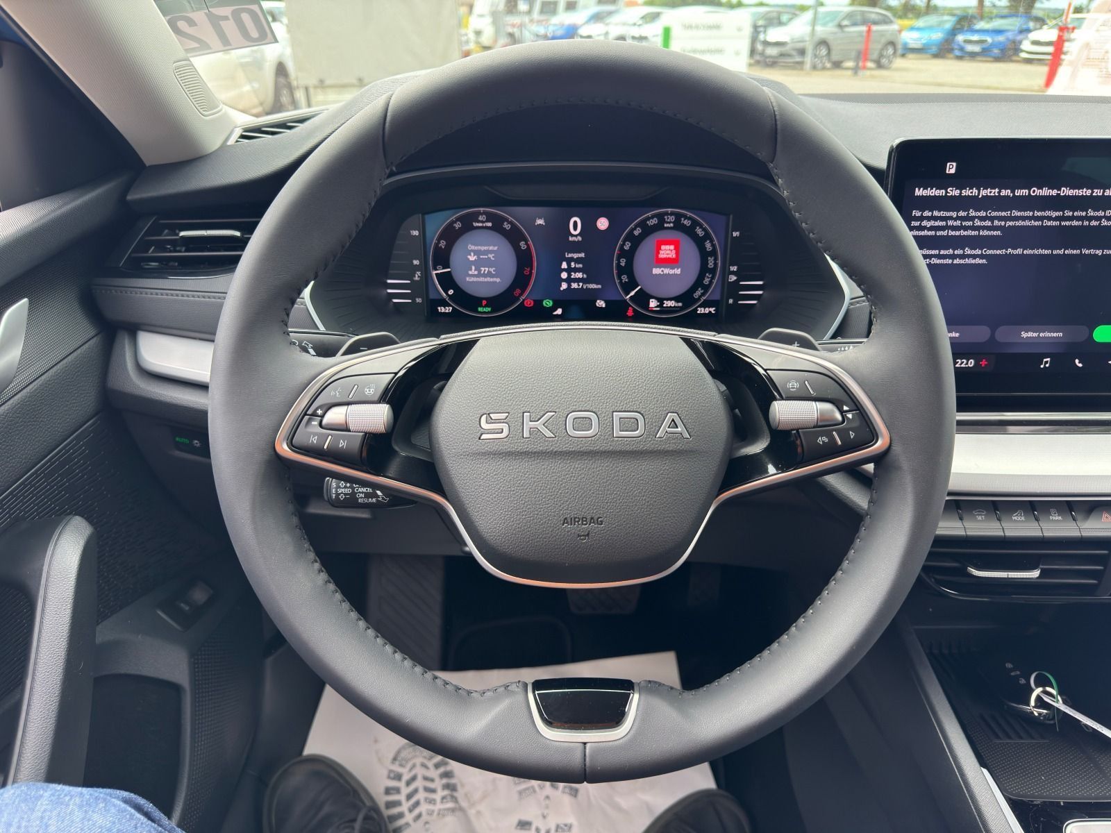 Fahrzeugabbildung SKODA Octavia Combi 1.5 TSI DSG*AHK*RFK*NAVI*eHeck