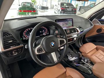 Fahrzeugabbildung BMW X3 xD30d xLine Komfort 360°HUD ACC Panorama HiFi