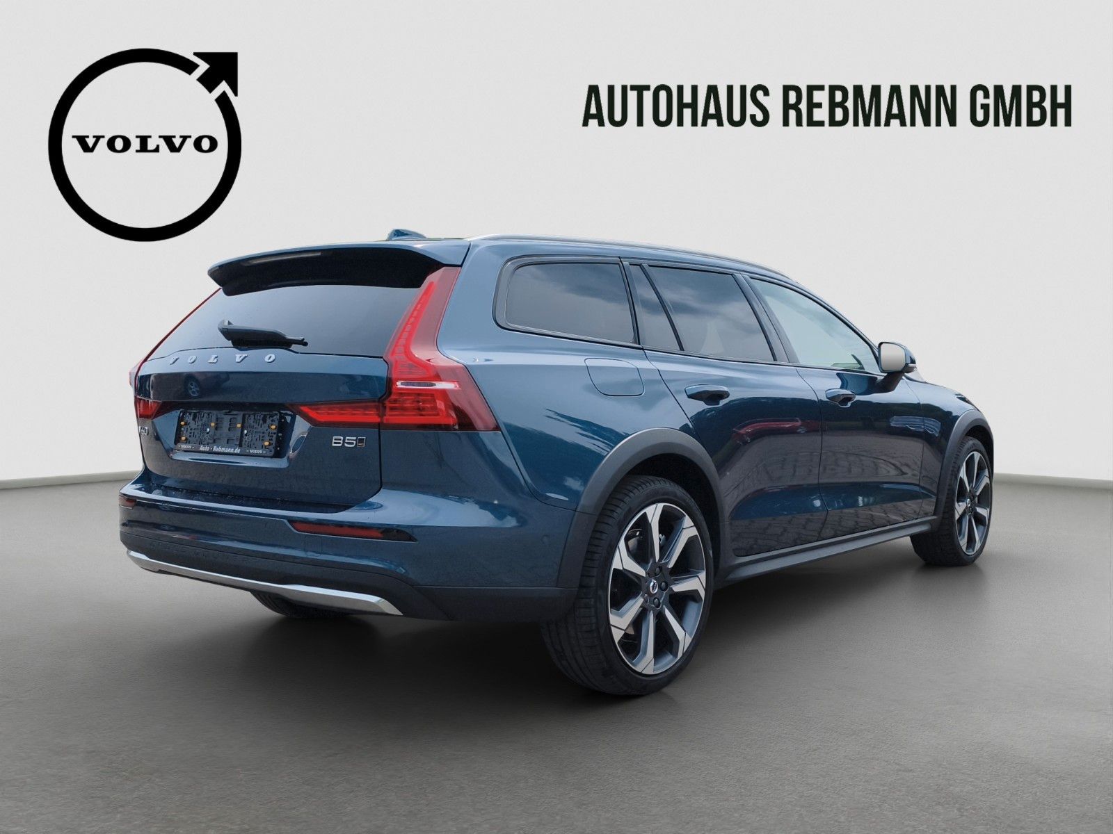 Volvo V60 Cross Country B5 AWD Ultimate foto 6
