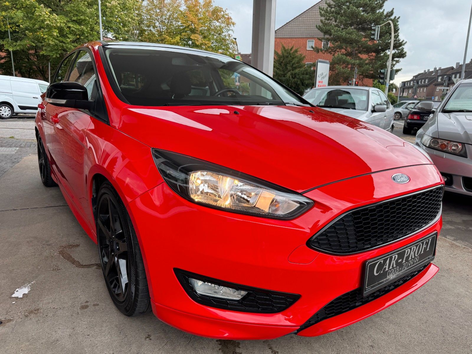 Fahrzeugabbildung Ford Focus Lim. Sport Navi/Bluetooth/Kamera/37 Tkm