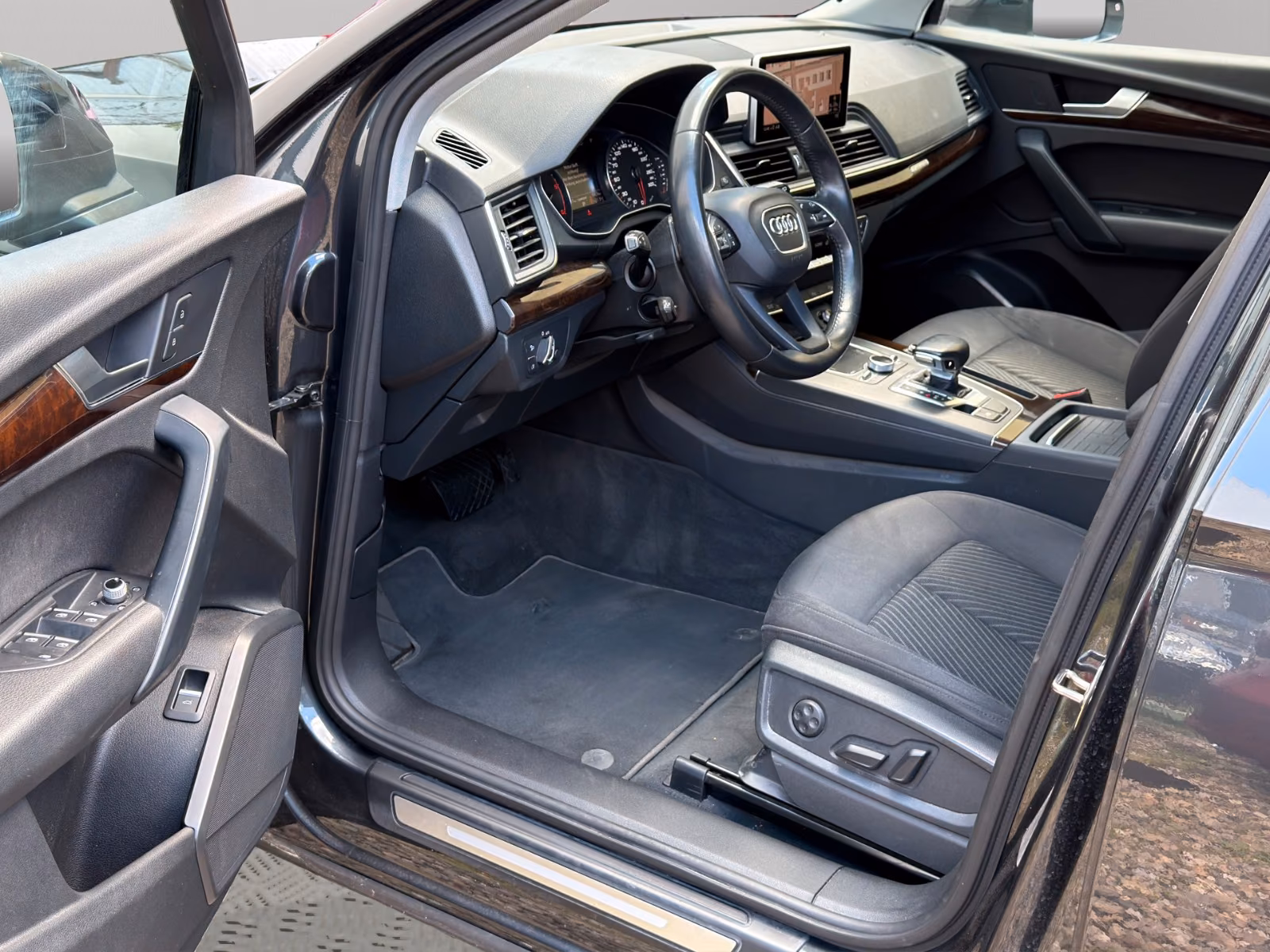 Audi Q5 40 TDI*QUATTRO*PANORAMA*ACC*KEYLESS*LED*KAMER