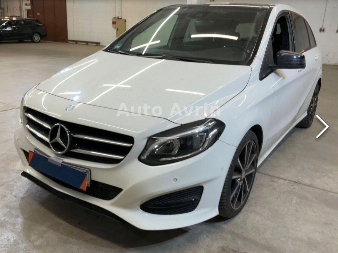 Mercedes-Benz B 180 LEDER-PANO-NAVI-PDC-TEMPO