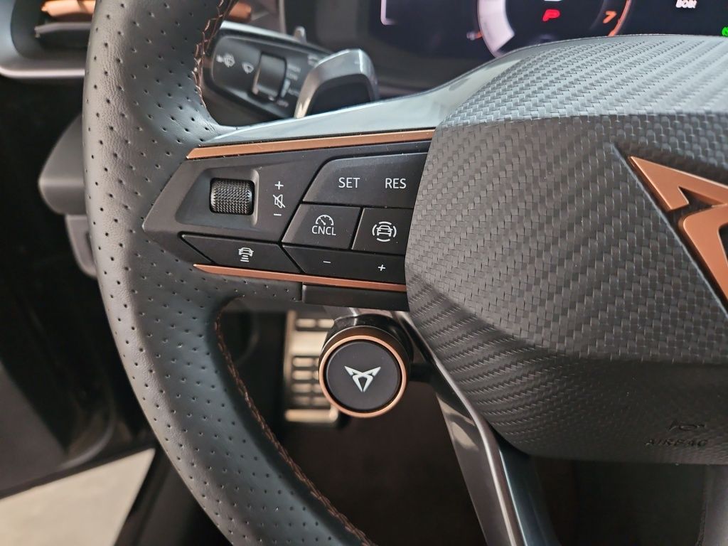 Fahrzeugabbildung CUPRA Terramar ACC Matrix 360 HUD Sound