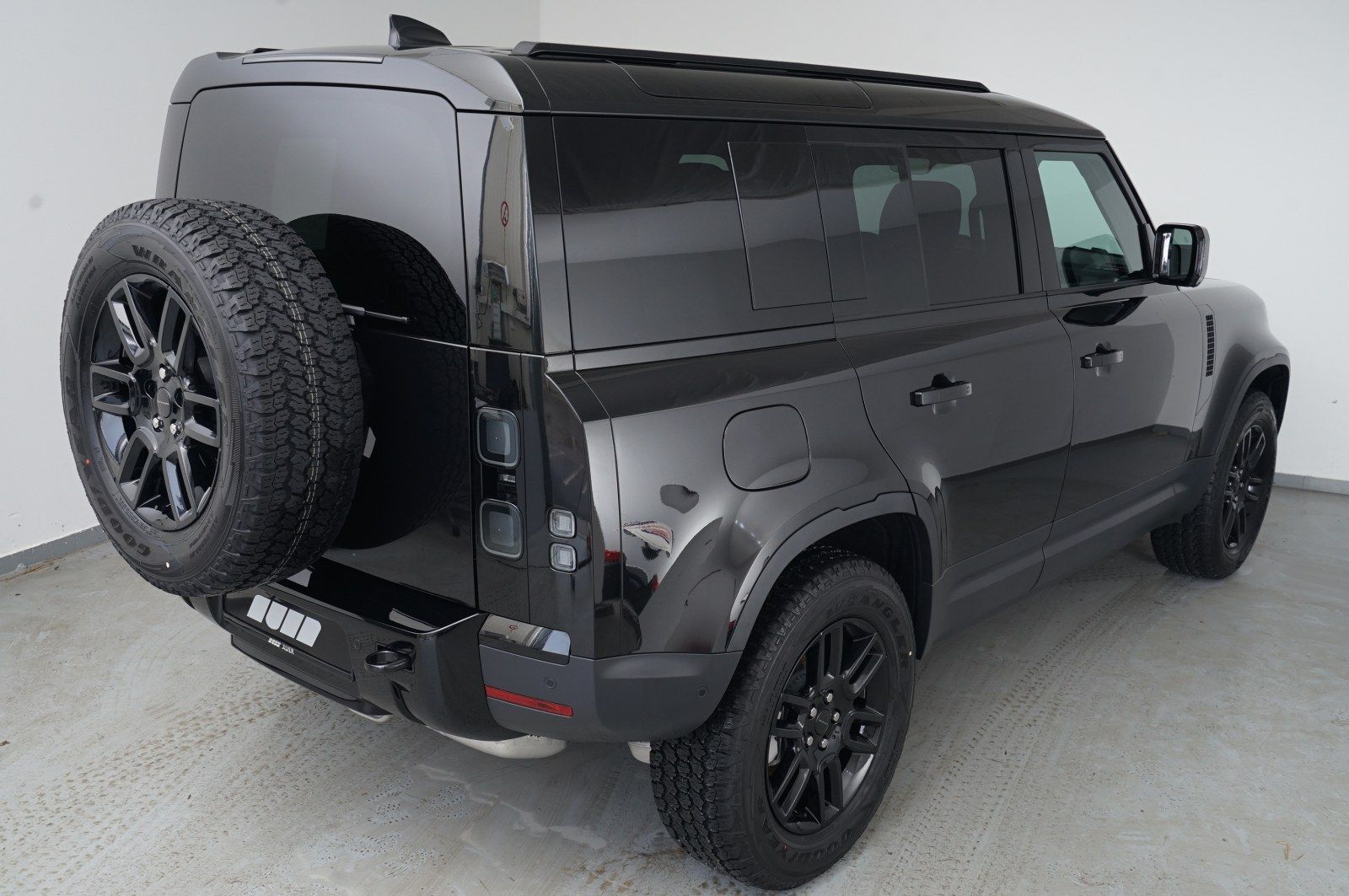 Land Rover Defender 110 D200 S AHK ACC imagem 2