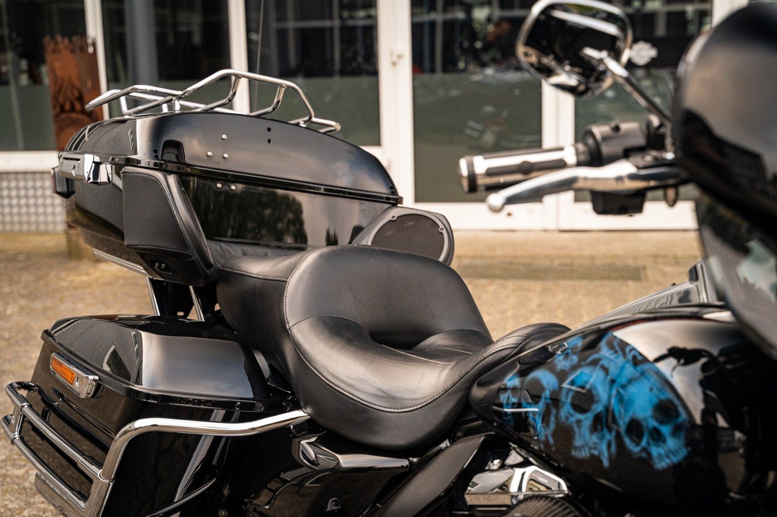 Fahrzeugabbildung Harley-Davidson FLHTK E-Glide Ultra Limited - Jekill -