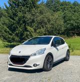 Peugeot 208 1.6 GTi 30th 208 e-THP S/S GTi 30th - Peugeot 208 von privat